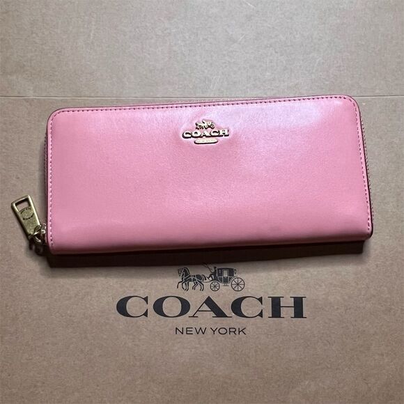 COACH Women's Pink Leather Zip-Around Wallet with Gold Hardware AUTHENTIC - Picture 1 of 6